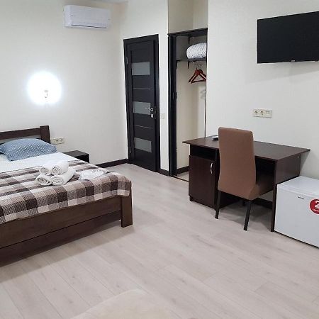 Mini Otel Cozy Patio Odessa Exterior foto