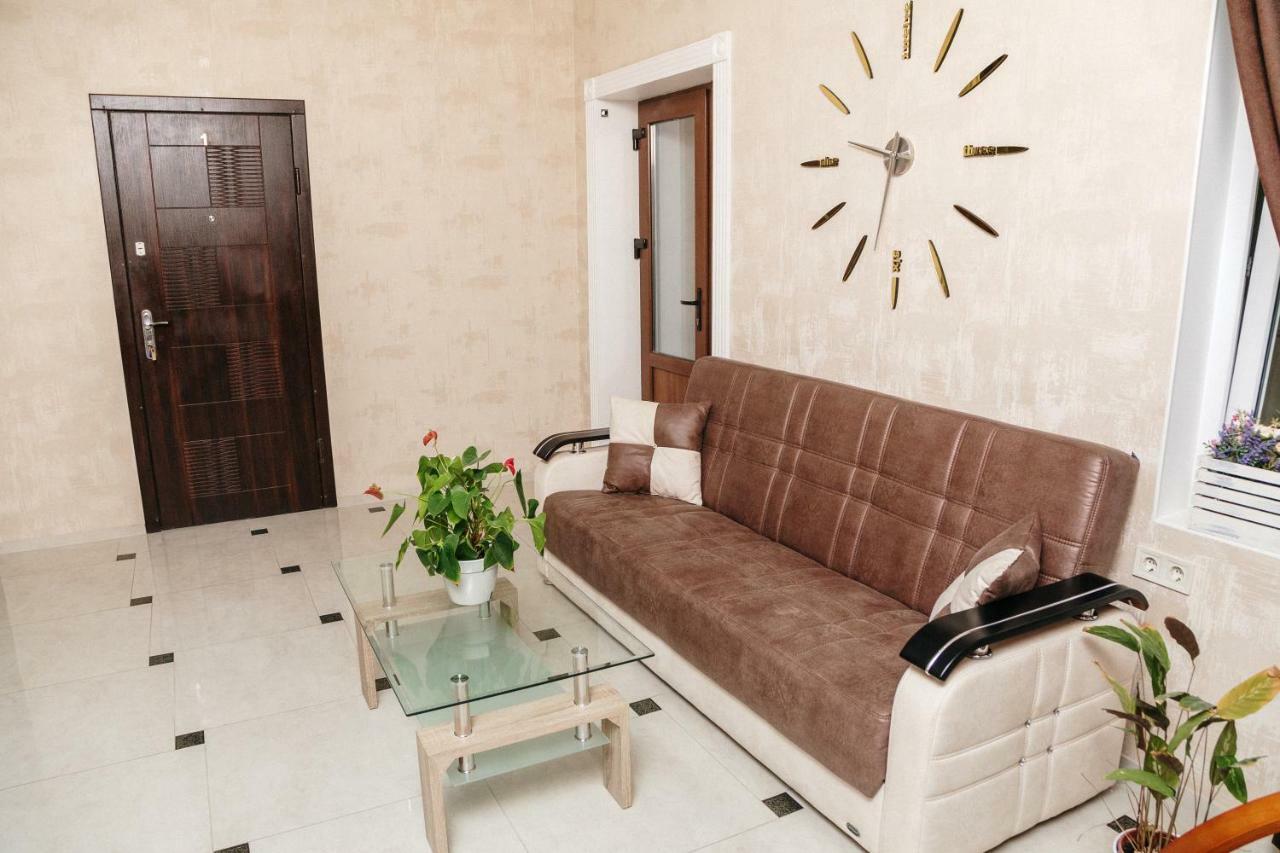 Mini Otel Cozy Patio Odessa Exterior foto